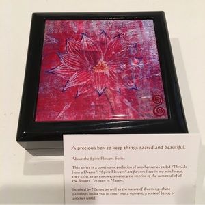Lacquer Trinket Jewelry Box Flower Design by Artist 2007  5.5 x 5.5 x 2 Inch